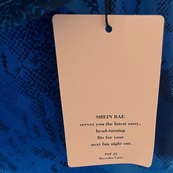 NWT 2 Piece Shein Bae Blue Floral Tube Top & Pencil Skirt Women’s size Small - Picture 6 of 6